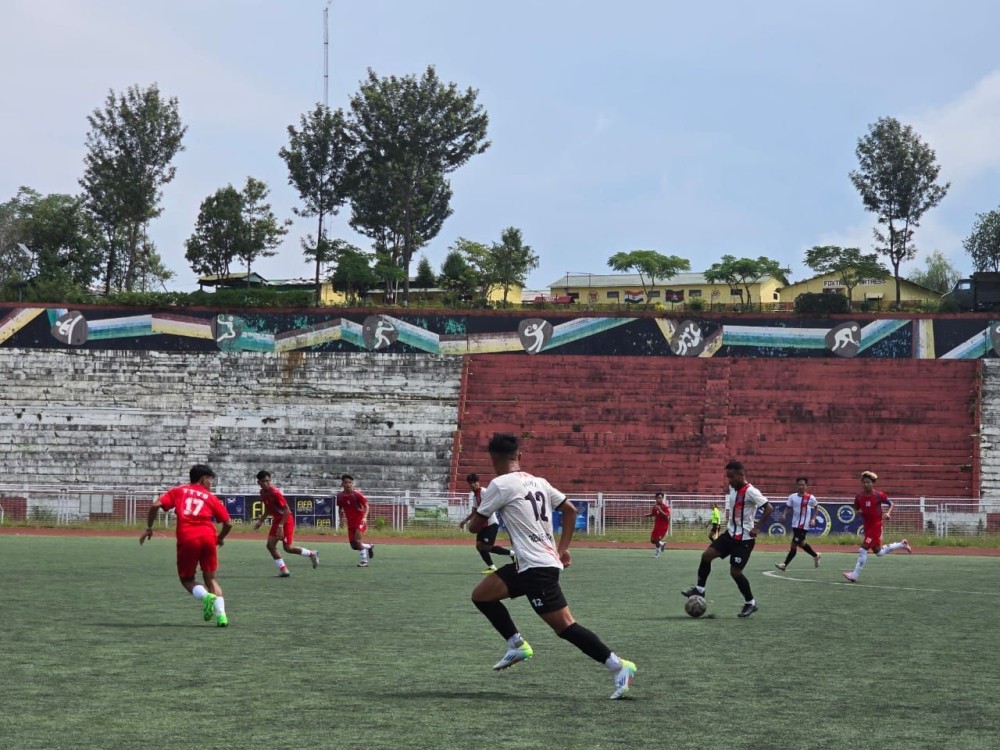 Moment from a match between Tsiepfhütsiepfhe Y.O and Red Scars FC on September 21. (Morung Photo)